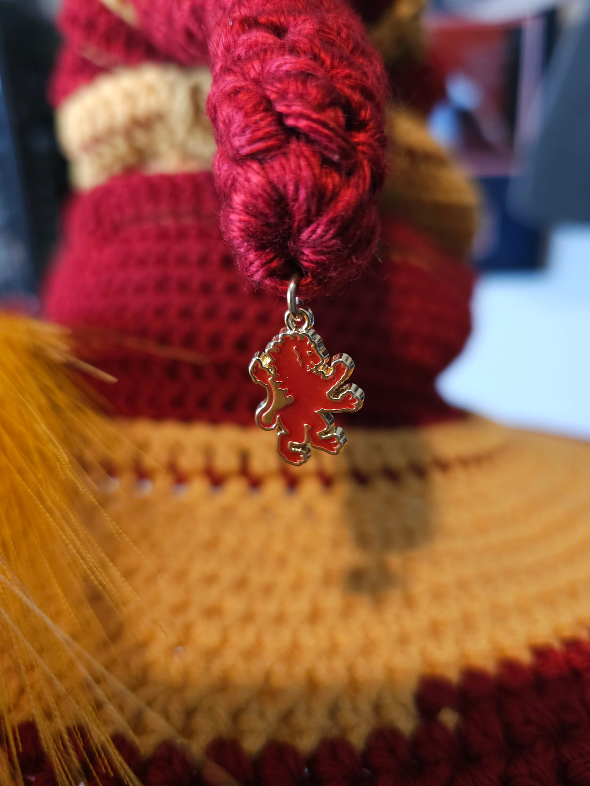 Witch/Wizard Hat - Gryffindor Inspired