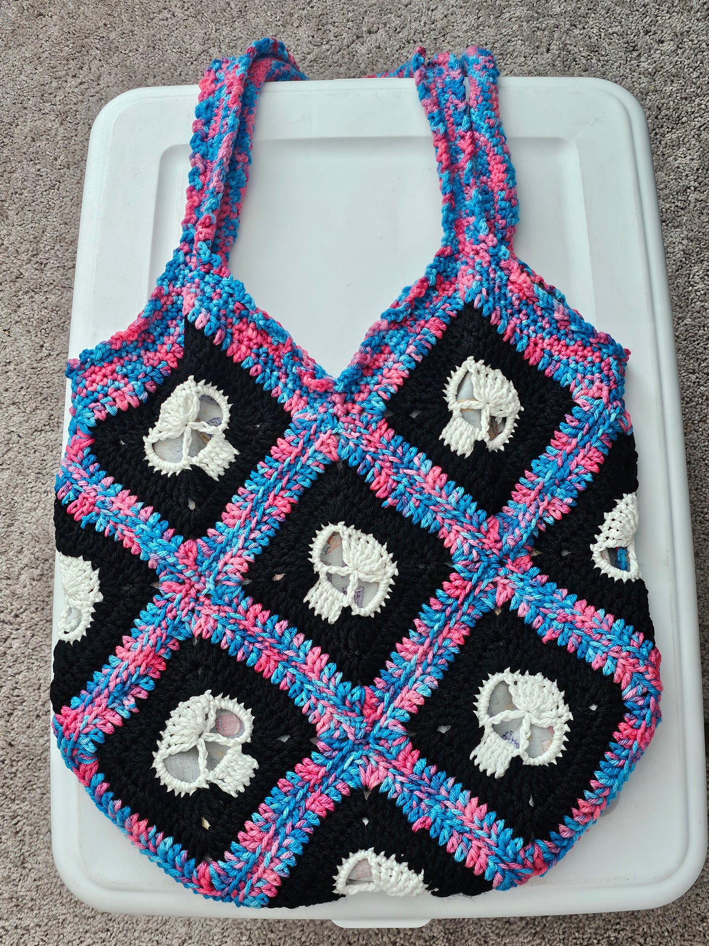 Bubblegum Witch Skull Purse